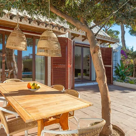 Alconada Casa De Playa Marbella