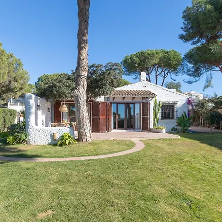 Alconada Casa De Playa Holiday home Marbella
